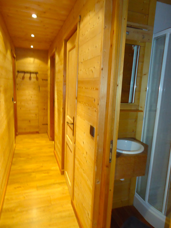 chalet-grand-bo-tardevant-couloir